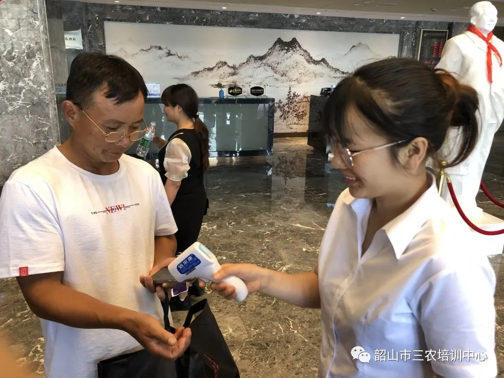 培育新型職業(yè)農民 助推鄉(xiāng)村振興——寧鄉(xiāng)市農廣校在我中心開展新型職業(yè)農民培育水果專題班(圖4)