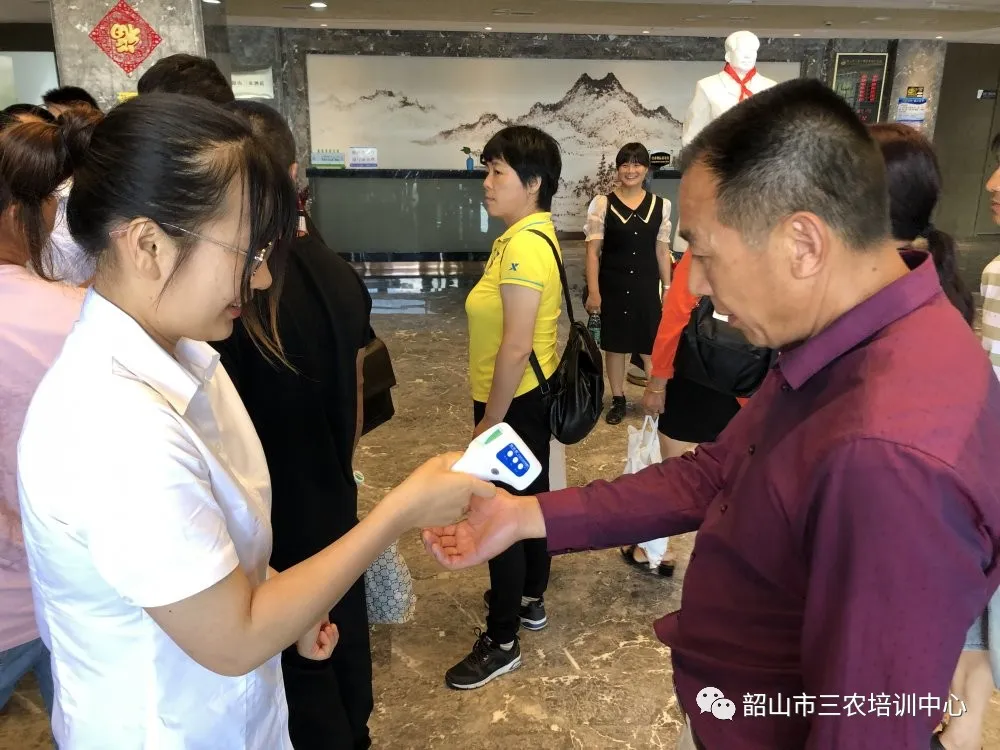 培育新型職業(yè)農民 助推鄉(xiāng)村振興——寧鄉(xiāng)市農廣校在我中心開展新型職業(yè)農民培育水果專題班(圖5)